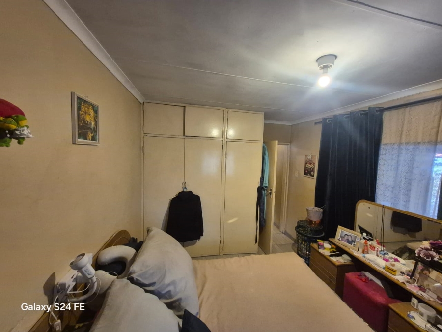 4 Bedroom Property for Sale in Oos Einde North West